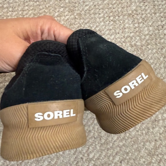 Sorel Out N About Sneakers. Waterproof. Black & Tan. Laces. Size 9 - Picture 4 of 8